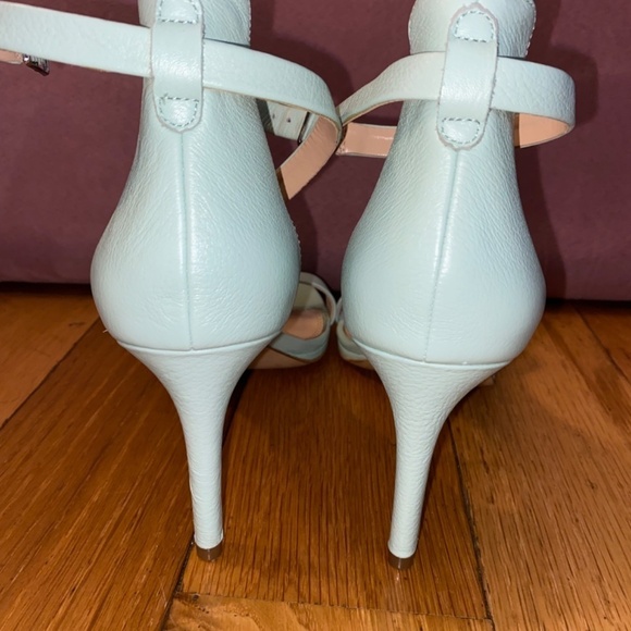 Banana Republic stunning size 8.5 strappy heels mint green - Picture 6 of 7